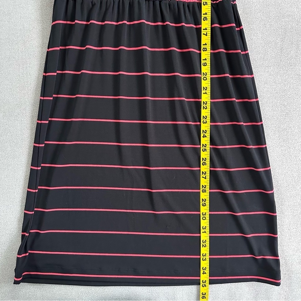 Banana Republic Dress. Petite Small. Black/Coral. - Picture 5 of 5
